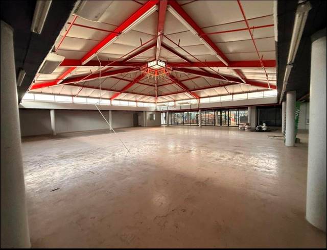 6,743M² INDUSTRIAL YARD FOR SALE IN UMBILO